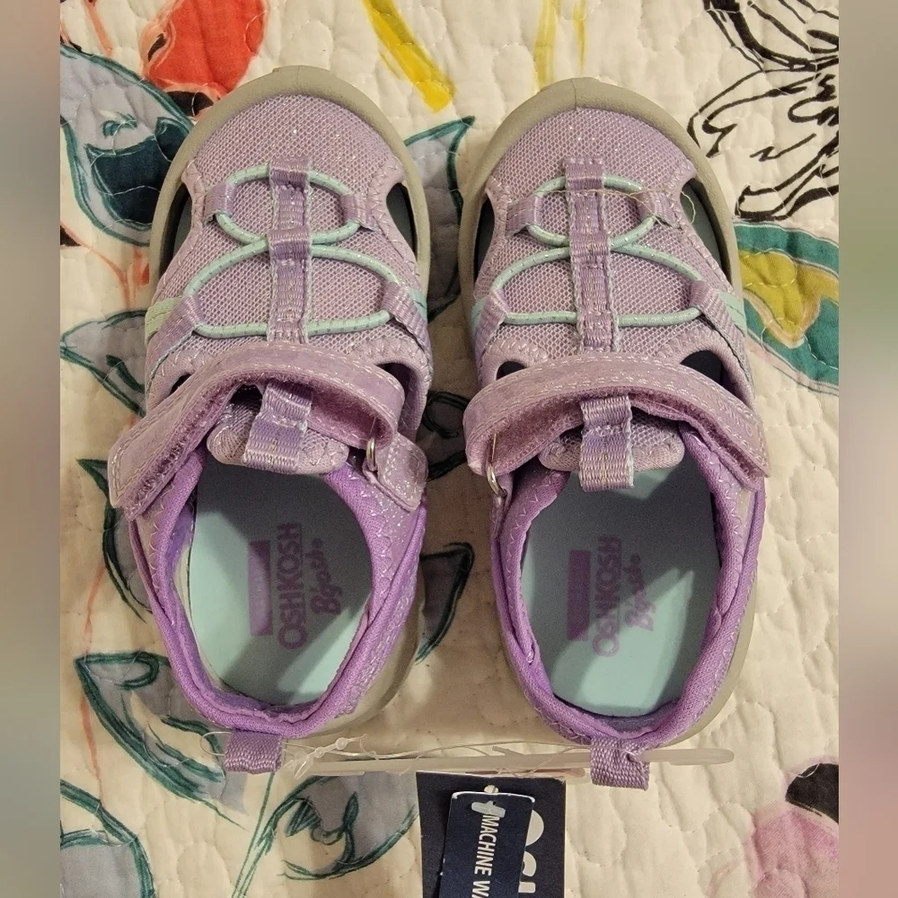 NWT Oshkosh B'Kosh Girls Sandal with Velcro Closure